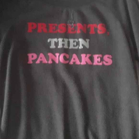 Gray Sweatshirt - Picture 1 of 1